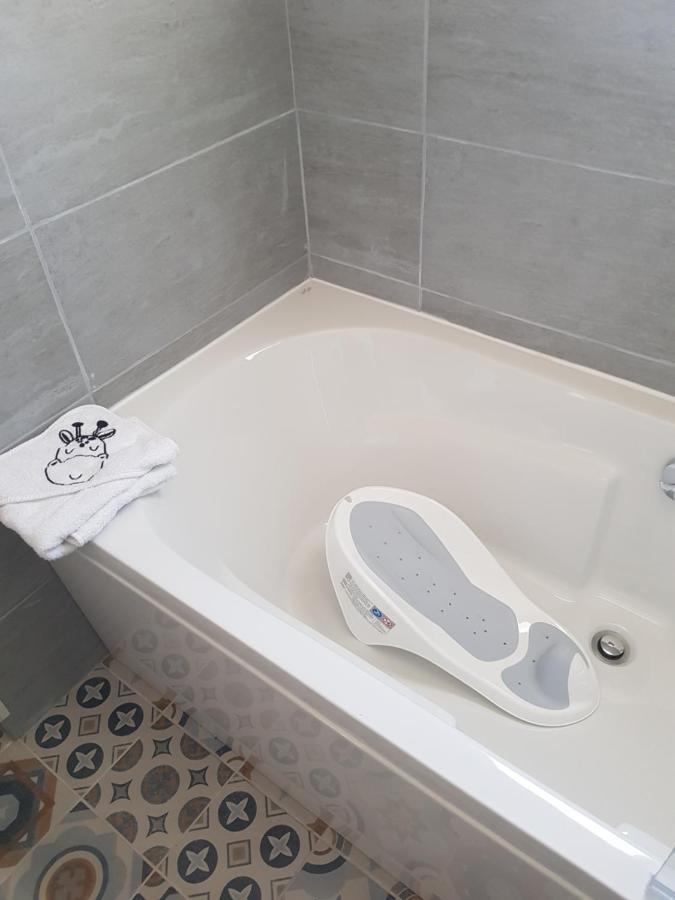 Gîte Lou, Gîte famille et bien être avec jacuzzi Fontenay-le-Comte Exterior foto